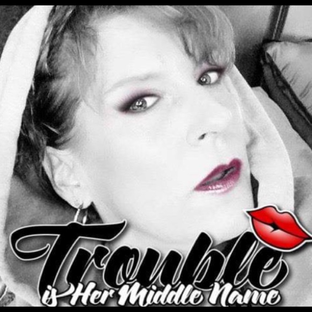 Meet your Posher, Karla